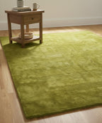 Liso Meadow Green solid hand-tufted wool rug, view 3
