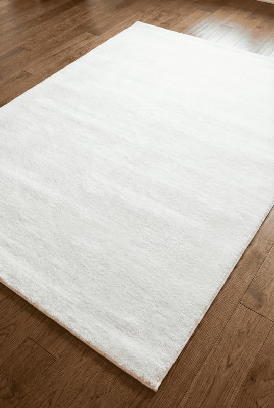 Liso White solid hand-tufted wool rug, view 6