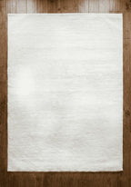 Liso White solid hand-tufted wool rug, view 7