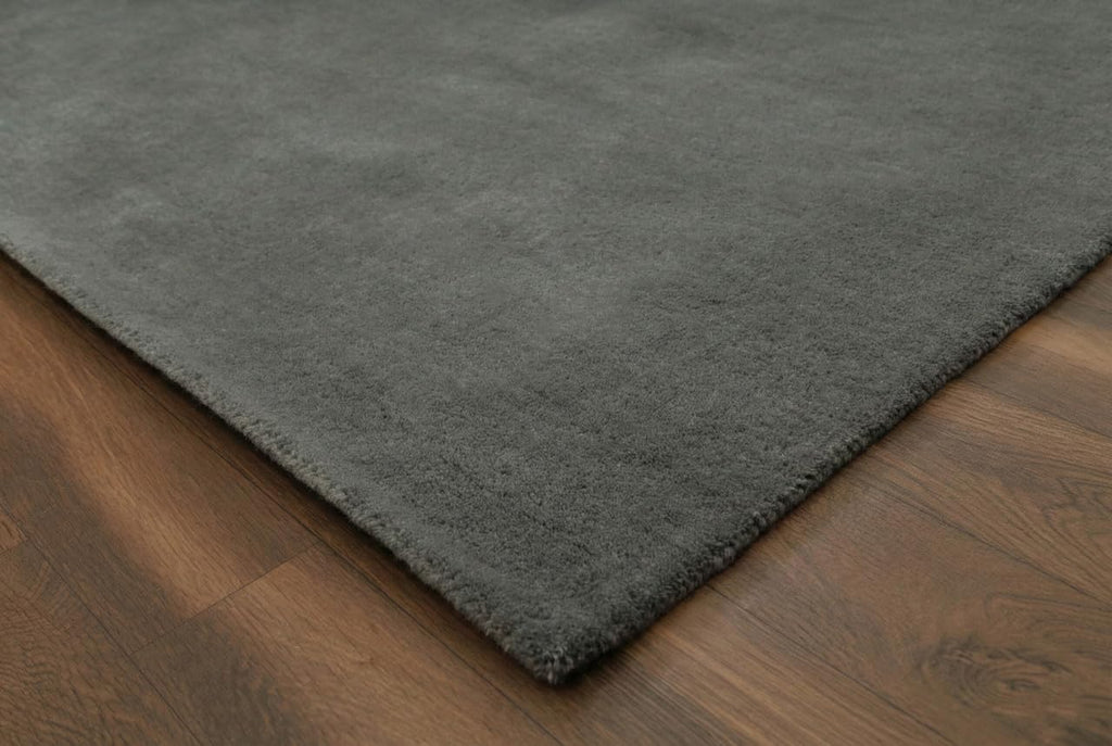 Liso Ash Grey solid hand-tufted wool rug, view 7