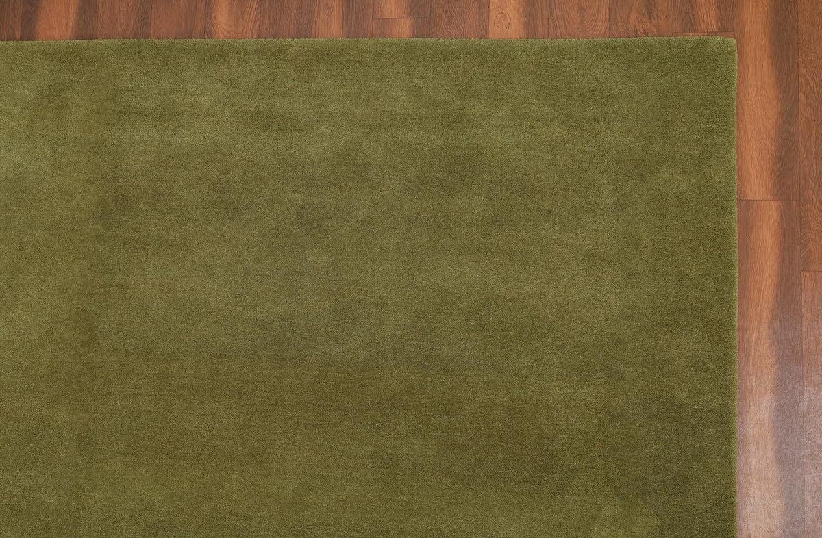 Liso Olive solid hand-tufted wool rug, view 1