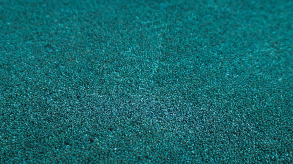Liso Turquoise solid hand-tufted wool rug, view 5