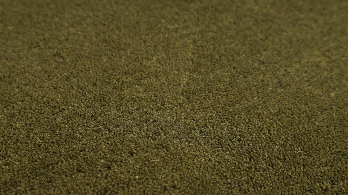 Liso Olive solid hand-tufted wool rug, view 5